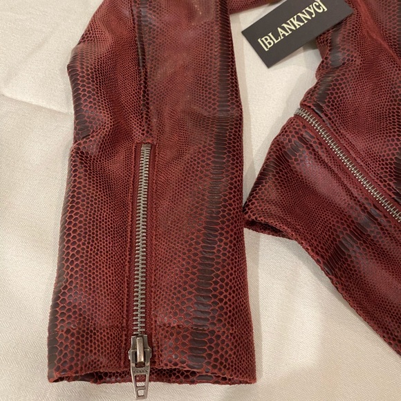 BlankNYC textured croc faux suede jkt - Picture 2 of 5